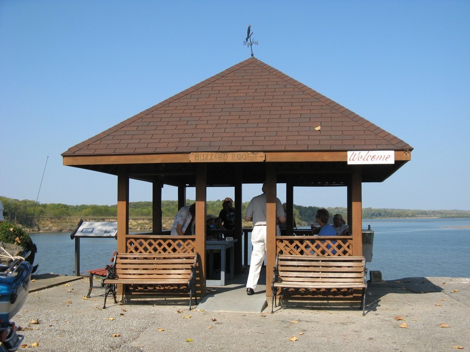 1477 River front gazebo, 2007